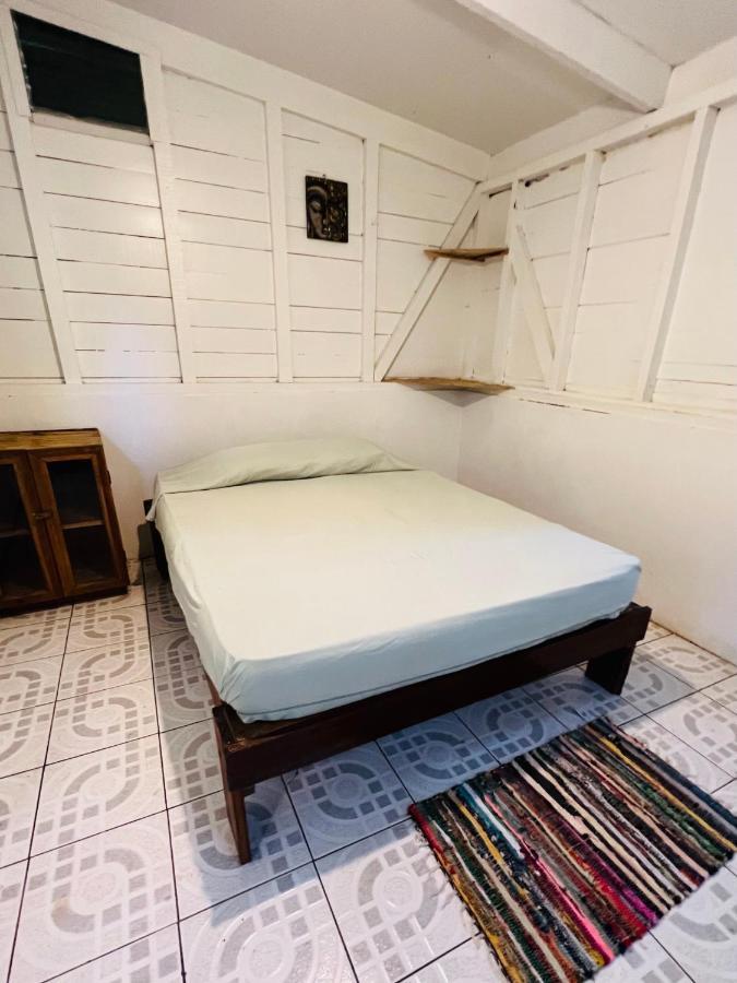 Hotel Puerto Viejo - Estd 1939 Puerto Viejo de Talamanca Eksteriør bilde