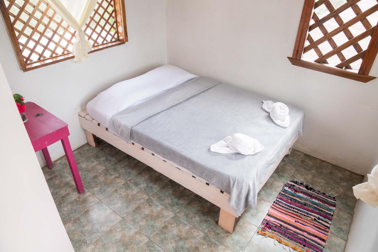 Hotel Puerto Viejo - Estd 1939 Puerto Viejo de Talamanca Eksteriør bilde