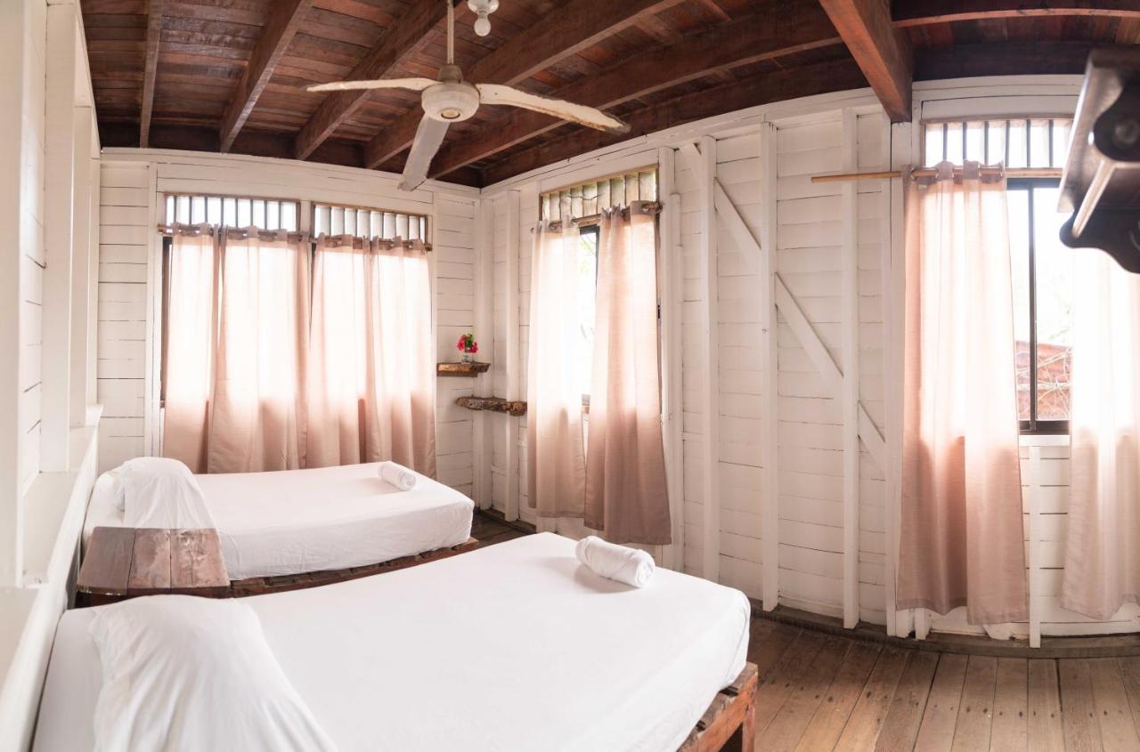 Hotel Puerto Viejo - Estd 1939 Puerto Viejo de Talamanca Eksteriør bilde